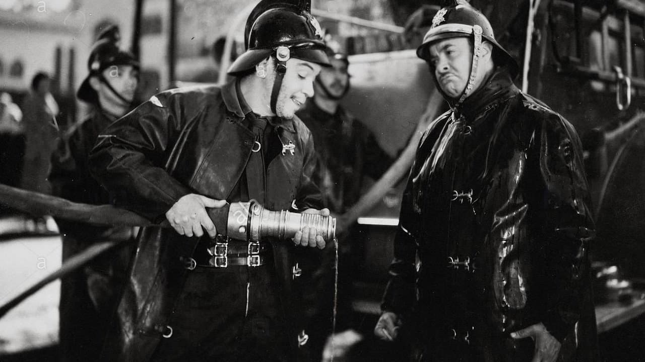 Póster oficial de la película El bombero atómico en alta calidad HD 4K