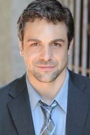 Foto del actor Chris L. McKenna