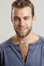 Foto del actor Carlos Serrano