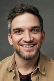 Foto del actor Evan Jonigkeit