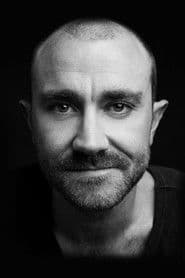 Foto del actor Josh McConville