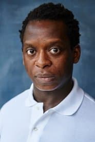 Foto del actor Kobna Holdbrook-Smith