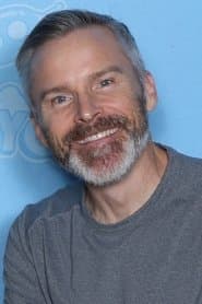 Foto del actor Roger Craig Smith