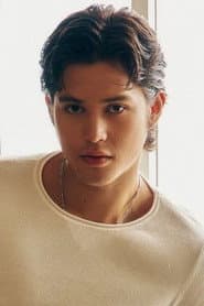 Foto del actor Kyle Echarri