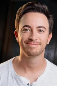 Foto del actor Charlie Alvarado