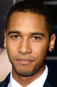 Foto del actor Elliot Knight