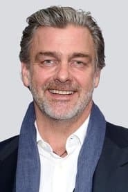 Foto del actor Ray Stevenson