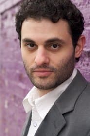 Foto del actor Arian Moayed
