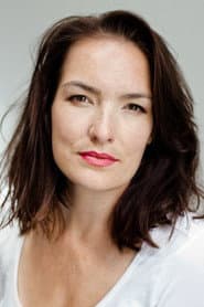 Foto del actor Colette Lennon Dougal