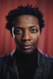 Foto del actor Omari Douglas