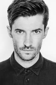 Foto del actor Gwilym Lee