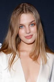 Foto del actor Teagan Croft