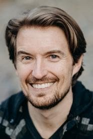 Foto del actor Brady Bluhm