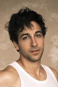 Foto del actor Deniz Akdeniz