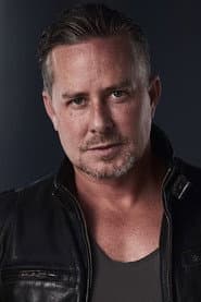 Foto del actor Dean Armstrong