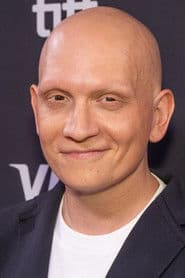 Foto del actor Anthony Carrigan