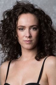 Foto del actor Amy Manson