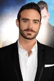 Foto del actor Joshua Sasse