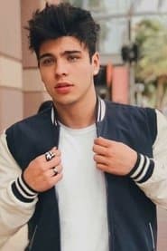 Foto del actor Sebastian Villalobos