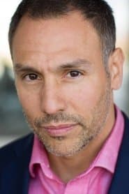 Foto del actor Robert Figueroa