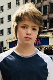 Foto del actor Owen Asztalos