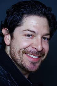 Foto del actor Joseph Castillo-Midyett
