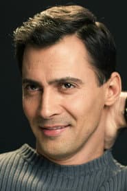 Foto del actor Aaron Courteau