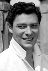 Foto del actor Carlos Rivas