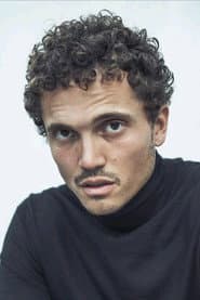 Foto del actor Karl Glusman