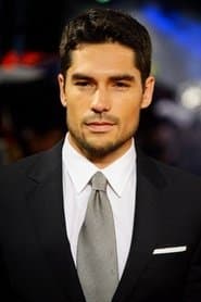 Foto del actor D.J. Cotrona