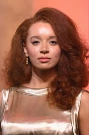 Foto del actor Erin Kellyman