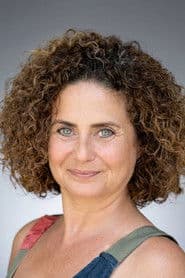 Foto del actor Esra Akkaya
