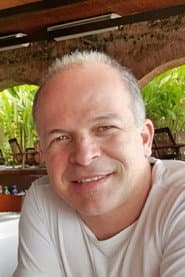 Foto del actor César Boaes