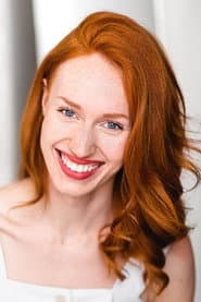 Foto del actor Kira Guloien