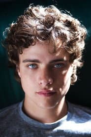 Foto del actor Douglas Smith