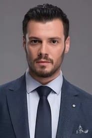 Foto del actor Kemal Okan Özkan