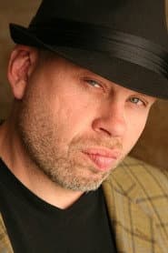 Foto del actor Vince Lozano