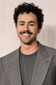 Foto del actor Ramy Youssef