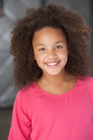 Foto del actor Jillian Estell