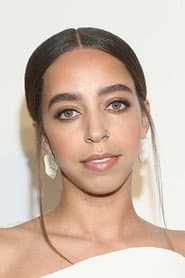 Foto del actor Hayley Law