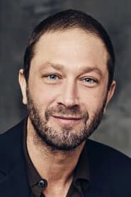 Foto del actor Ebon Moss-Bachrach
