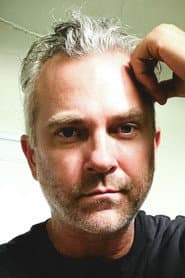 Foto del actor Joshua Weigel
