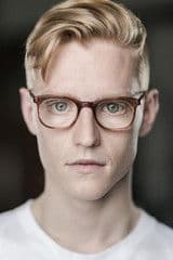 Foto del actor John McCrea