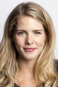 Foto del actor Emily Bett Rickards