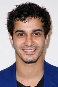 Foto del actor Elyes Gabel