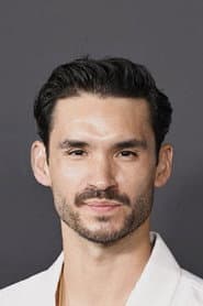 Foto del actor Louis Lay